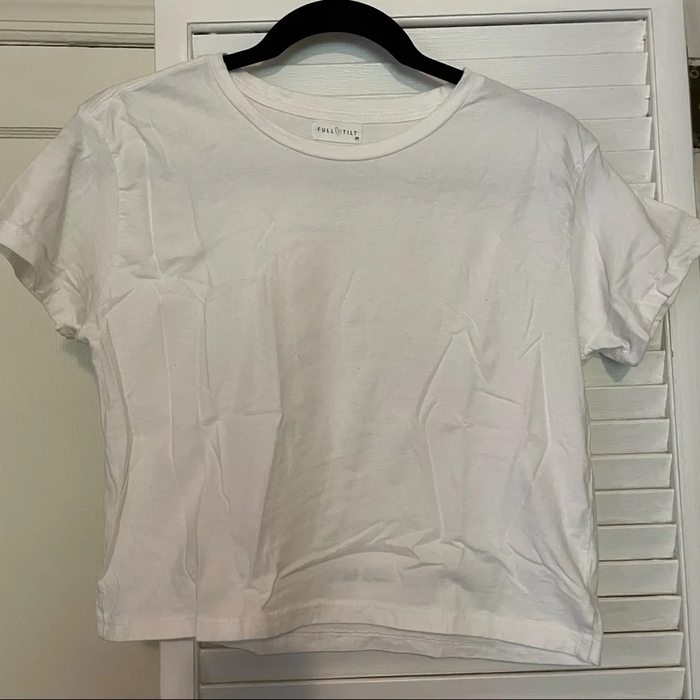 Cropped Tee - Picture 1 of 4